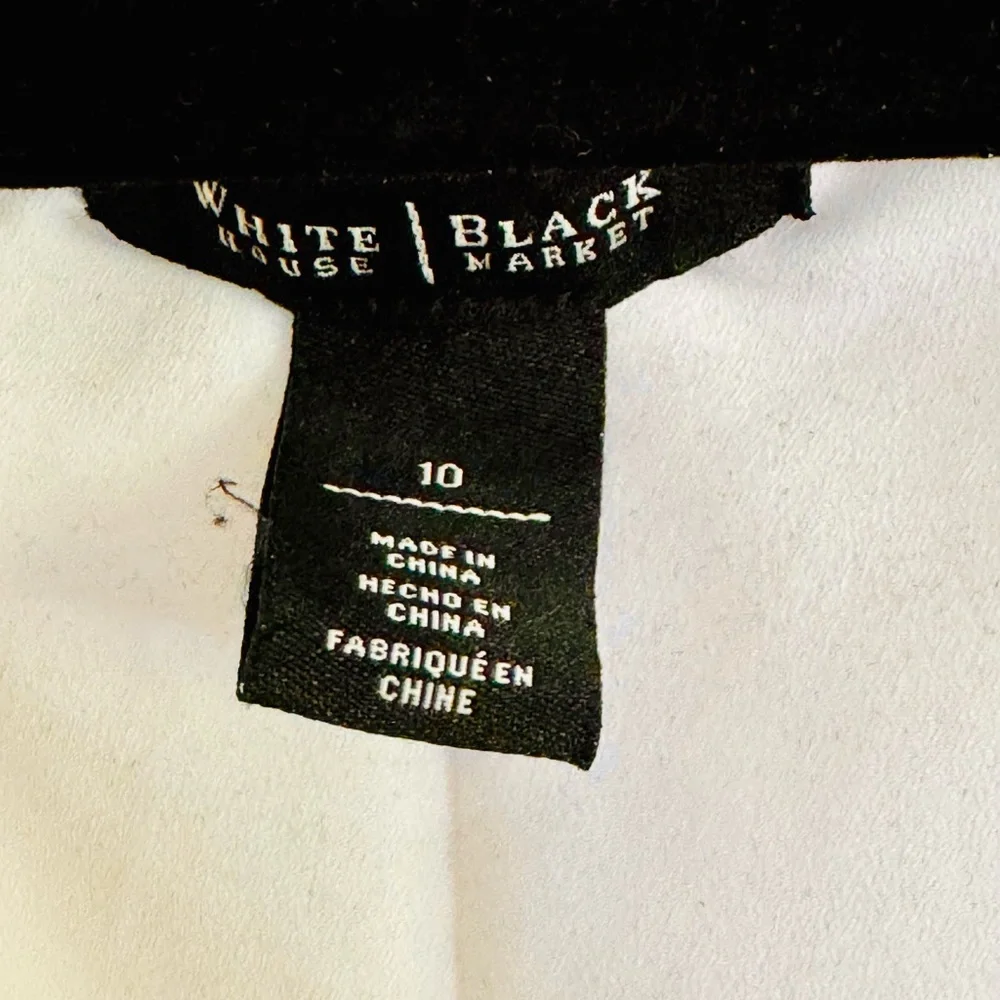 White House Black Market Size 10 Creamy White Cold Shoulder Flowy Soft Dress - Picture 5 of 6